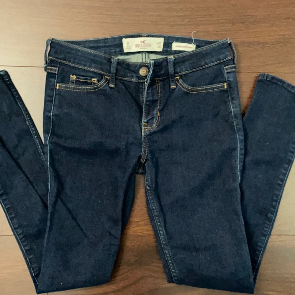 Hollister low rise super skinny jeans